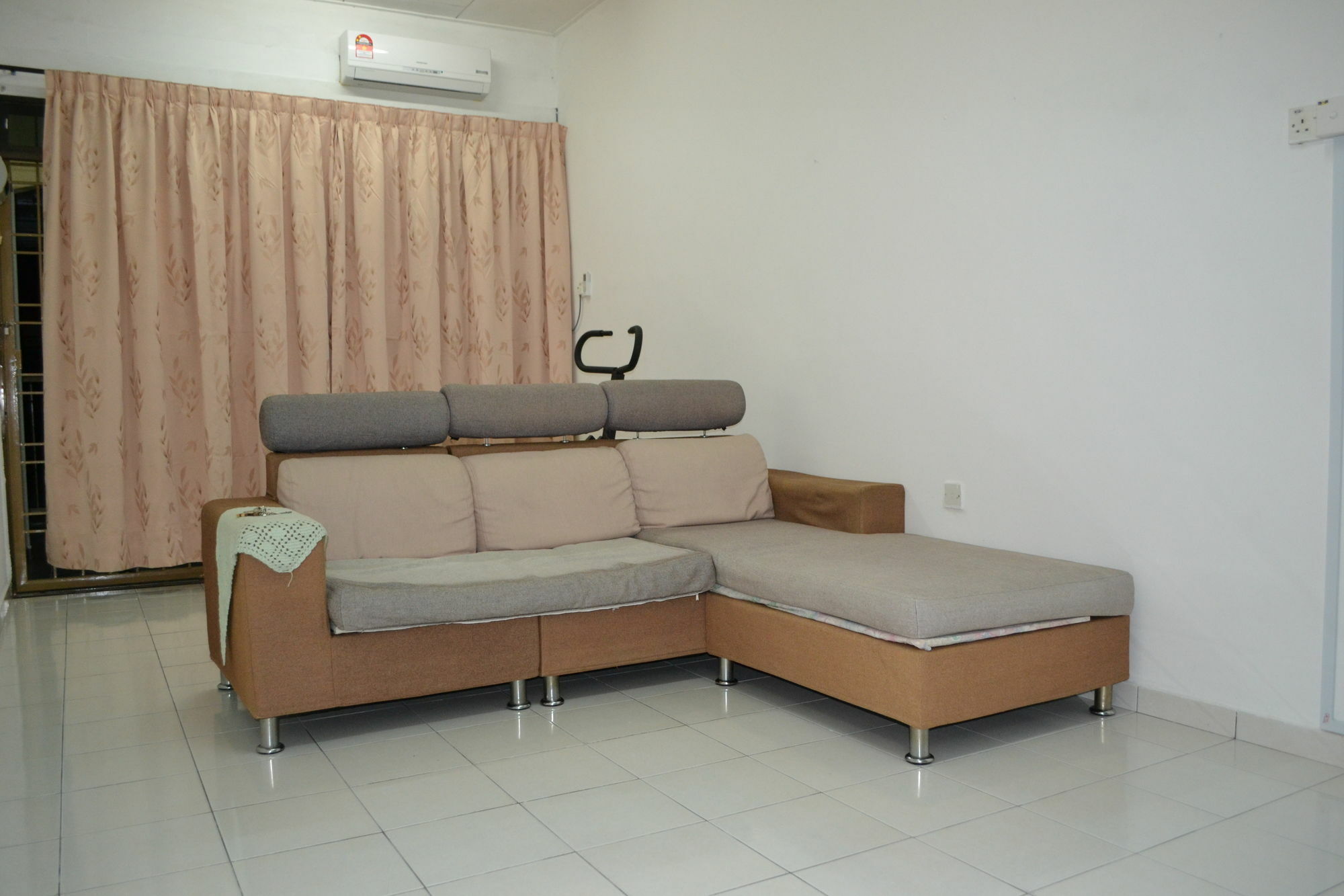 Sakura 1 Homestay Kampar Landed Buitenkant foto